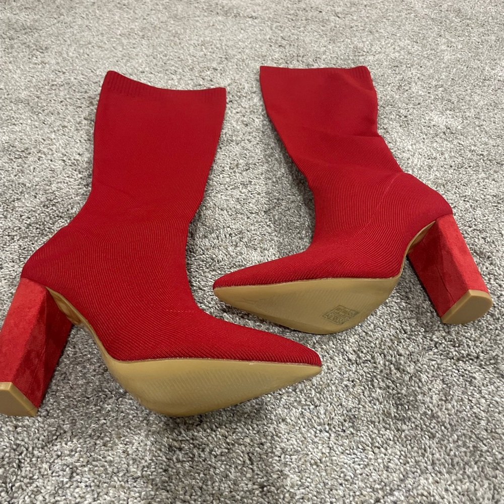 MOUSSE FIT Women Pointed Toe Sock Boots (COMES WITH BOX)